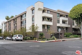 Building Photo - 911 Kings Rd