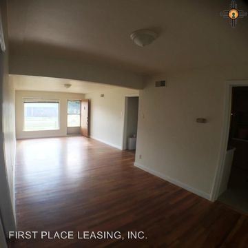 Building Photo - 3 br, 2 bath House - 2216 Axtell St.