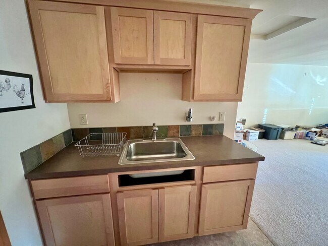 Building Photo - 63398 Tristar Dr