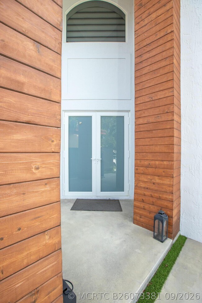 Foto del edificio - 8833 NW 178th St