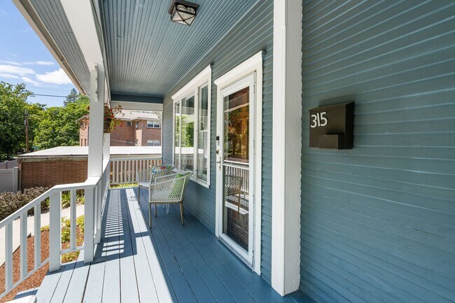 Foto del edificio - Charming Home in Spokane’s Heart – Unfurnished