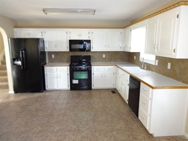 Building Photo - 307 Split Rail Way