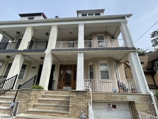 Building Photo - 237 Park Ave