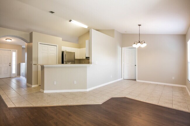 Foto del edificio - 4417 SW 7th Ave