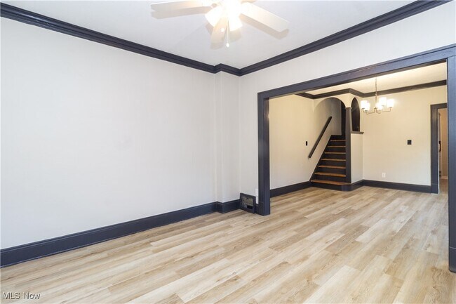 Building Photo - 3368-3370 W 105th St