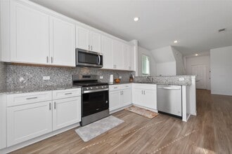 Building Photo - 7326 Madison Cmns Ln