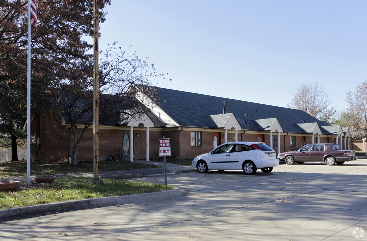 Primary Photo - 604 Beverly Ave