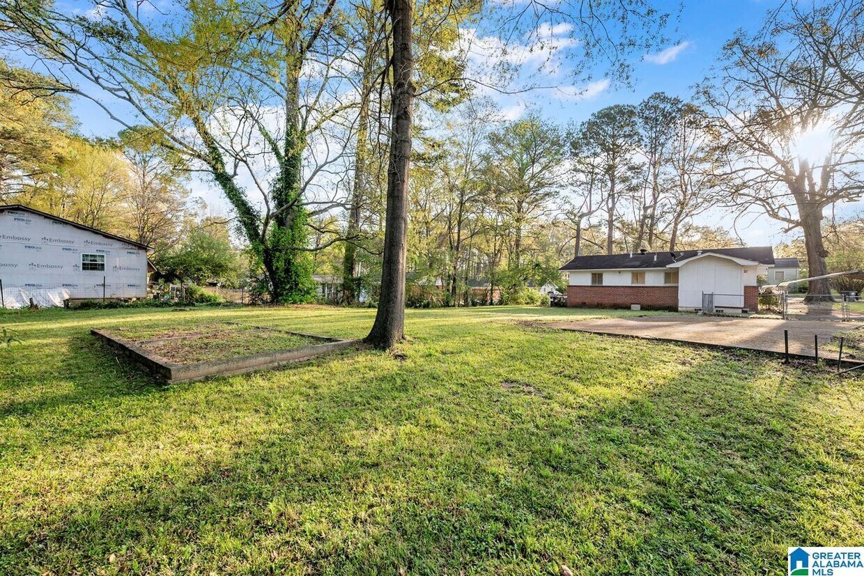 Foto principal - 104 Hardy Rd