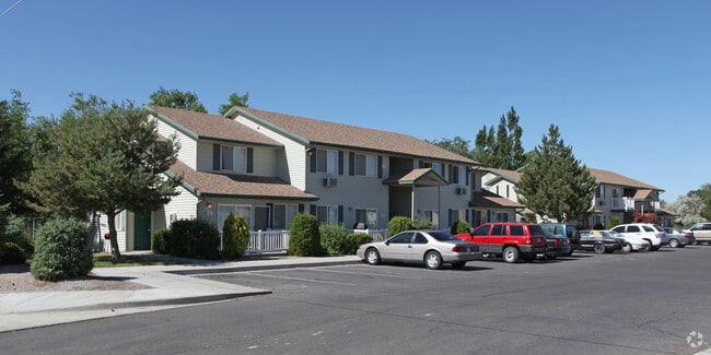 Building Photo - Twin Falls Gardens Apartments
