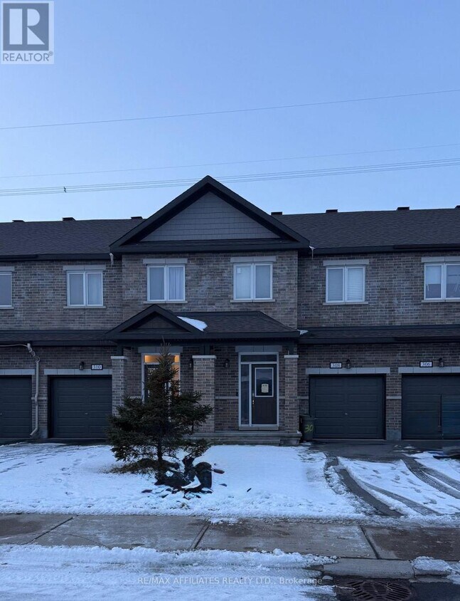 Primary Photo - 308 Livery St