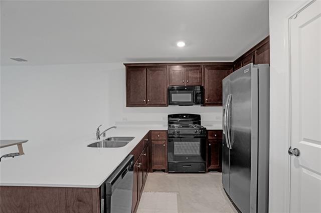 Foto del edificio - 14048 Earlham St