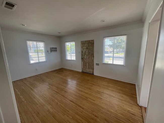 Building Photo - 5959 Troost Ave