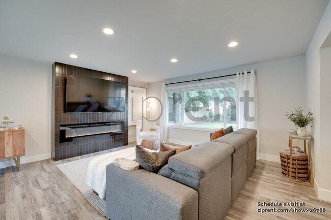 Foto del edificio - 14046 Meridian Ave N