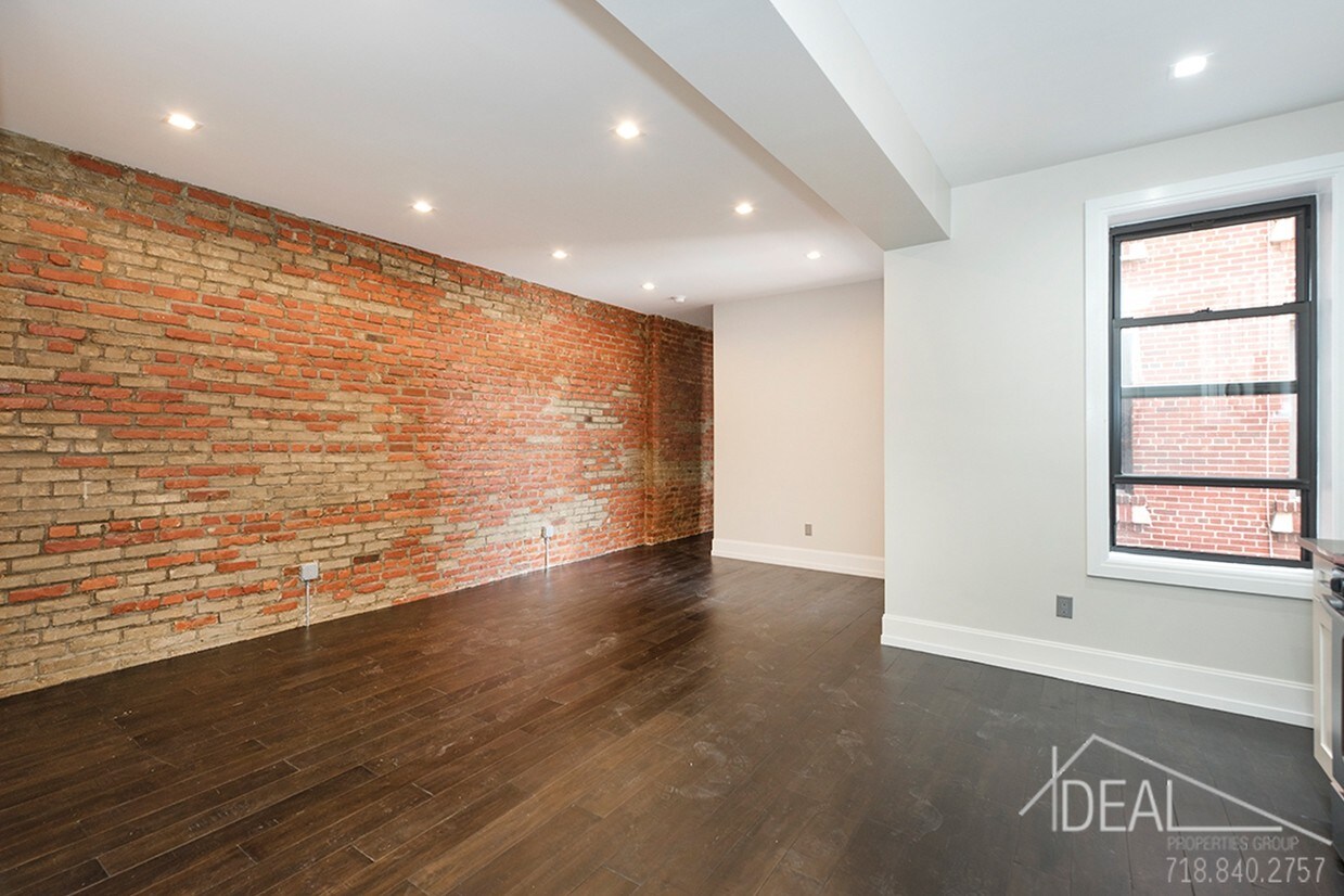 Foto del edificio - 302 Sterling St