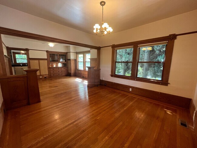 Foto del edificio - Beautiful 2bed 1bath home in Downtown Sacramento