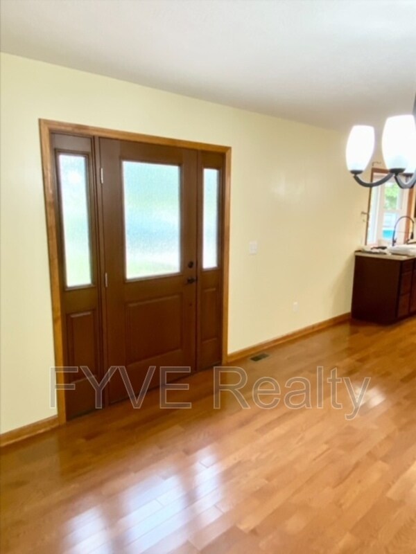 8383 Morse Rd SW, New Albany, OH 43054 House Rental in New Albany, OH