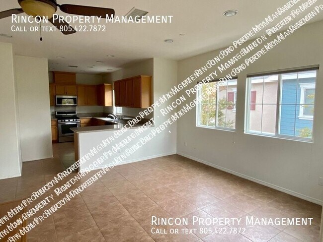 Building Photo - Available Starting January 13th *End Unit ...