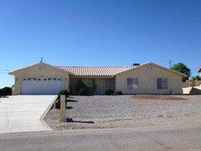 Building Photo - 3091 Pintail Dr
