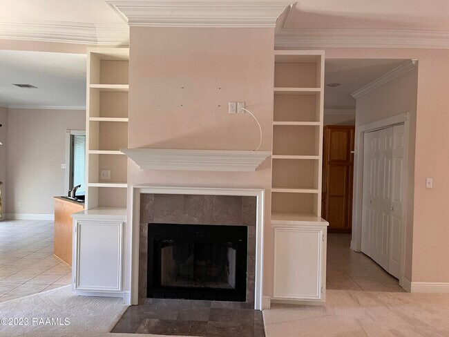 Building Photo - 130 Fletcher Ln