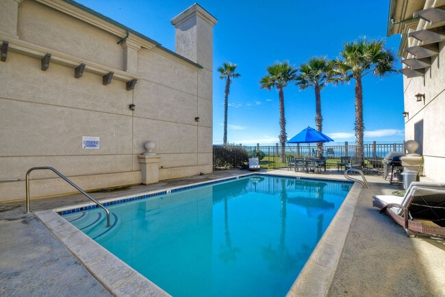 Building Photo - 916 Sealane Dr