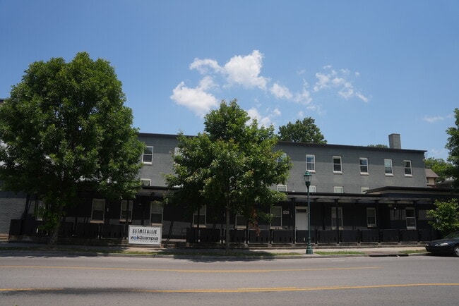Building Photo - 863 McCallie Ave