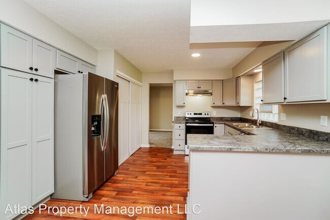 Building Photo - 5 br, 4 bath House - 13485 Capetown Avenue