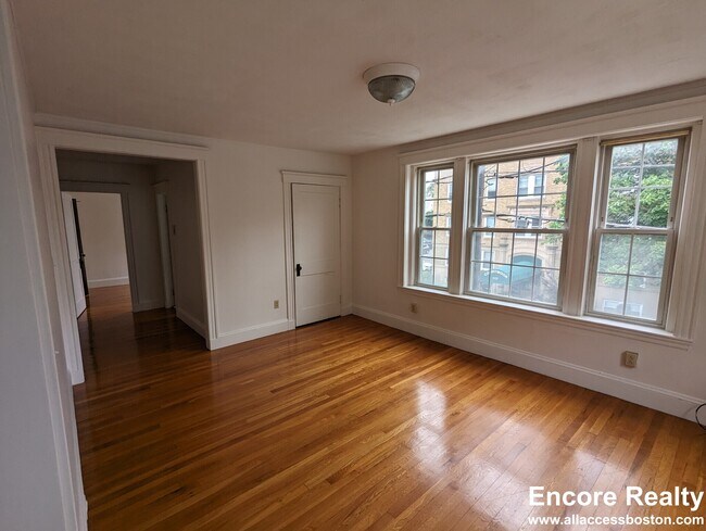 Foto del edificio - 120 Summer St