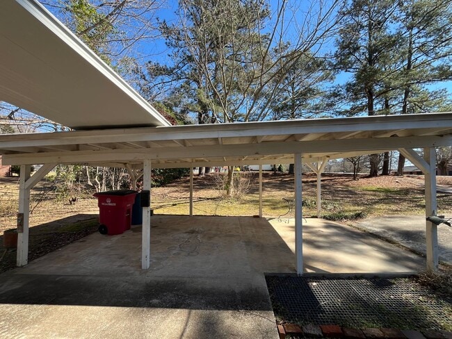 Building Photo - 209 Lincoln Ave