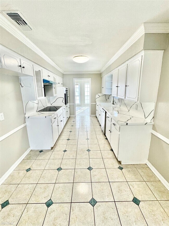 Foto del edificio - 4 br, 2.5 bath House - 3165 Darvany Dr