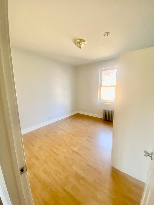 Building Photo - 7505 Palisade Ave