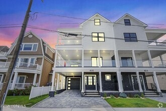 Building Photo - 40 Seaview Ave