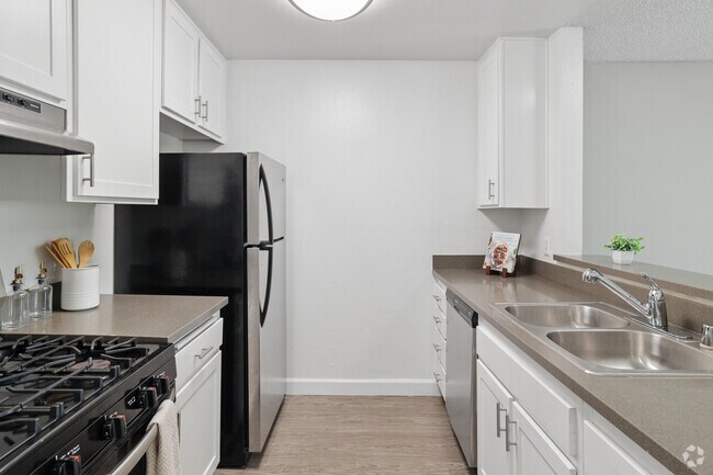 2 habitaciones, 2 baños - 859 pies cuadrados - Cocina - Laurel Terrace