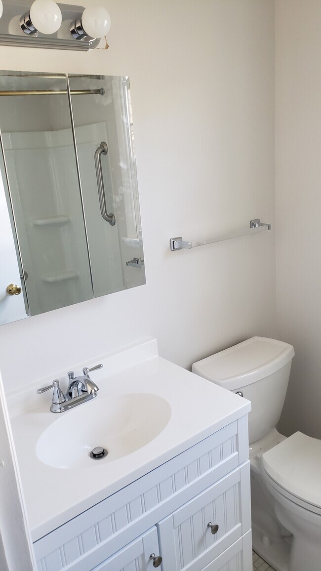 Cuarto de baño principal - 4126 New Castle Dr