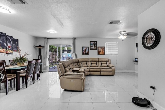 Building Photo - 26309 SW 136th Pl