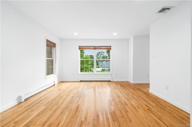 Building Photo - 788 Meadow St