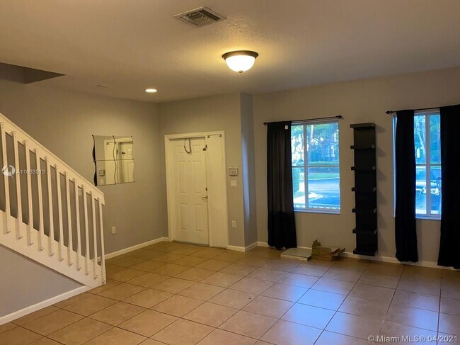 Foto del edificio - 8273 SW 25th Ct