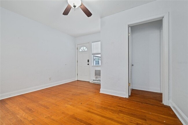 Building Photo - 917 30th Ave N