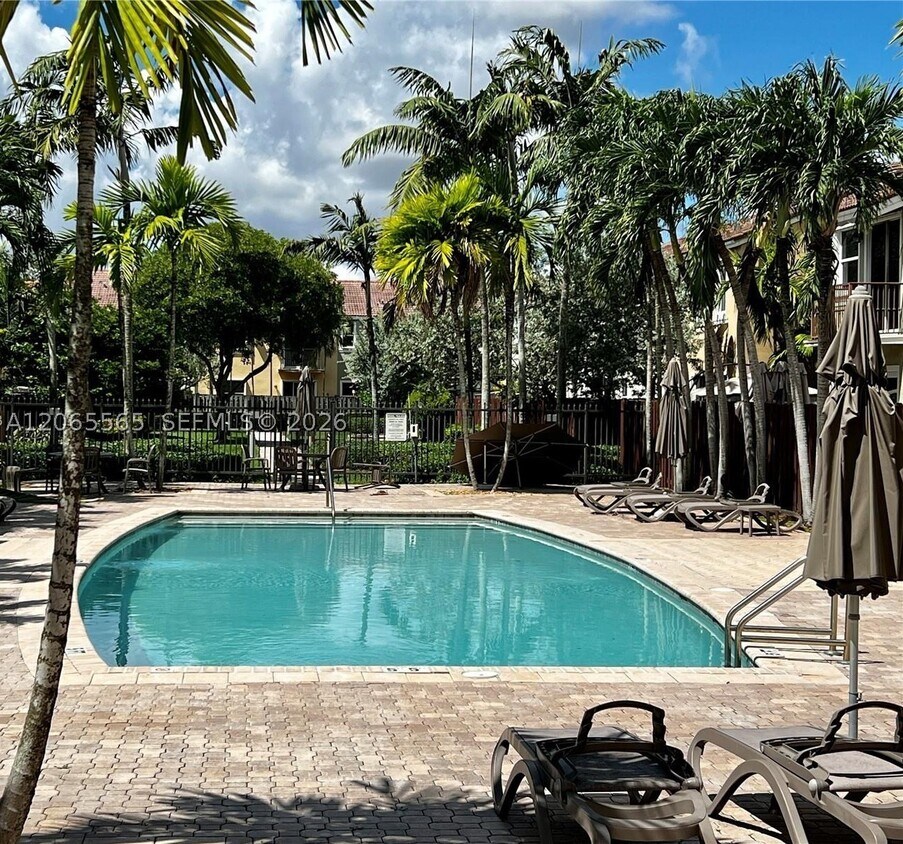 Foto del edificio - 4017 SW 149th Ct