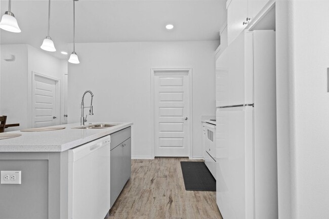 Building Photo - 422 Arroyo Ln