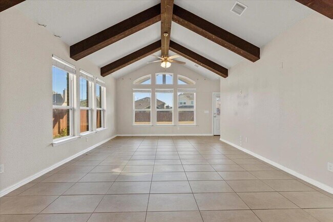 Foto del edificio - 3616 Brean Down Rd