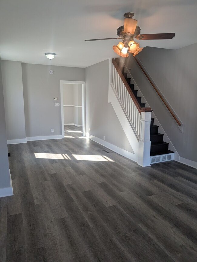 Foto del edificio - 2 Bedroom House for Rent