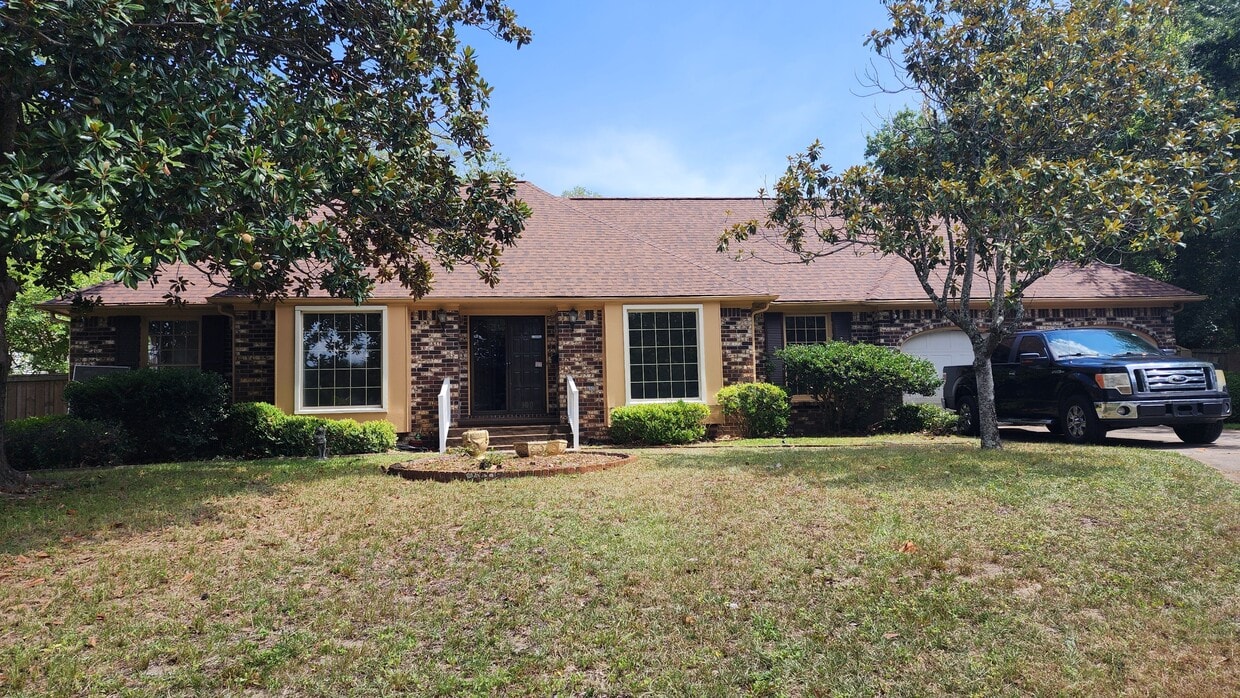 Photo - 900 Trowman Ln (Mount Pleasant, SC)
