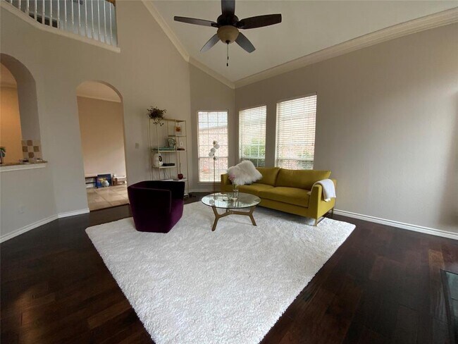 Foto del edificio - 6213 Park Meadow Ln