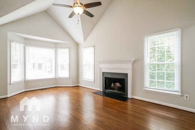 Building Photo - 4937 Royal Adelaide Way