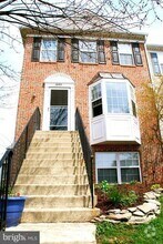 Building Photo - 2492 Wentworth Dr