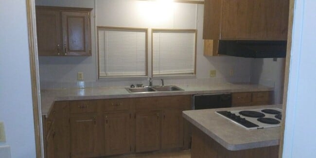 Building Photo - 3678 Thronateeska Way