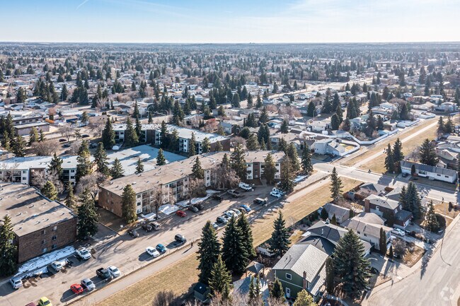 4007 108 St NW - Fairgreen Gardens - Bâtiment C - Fairgreen Gardens