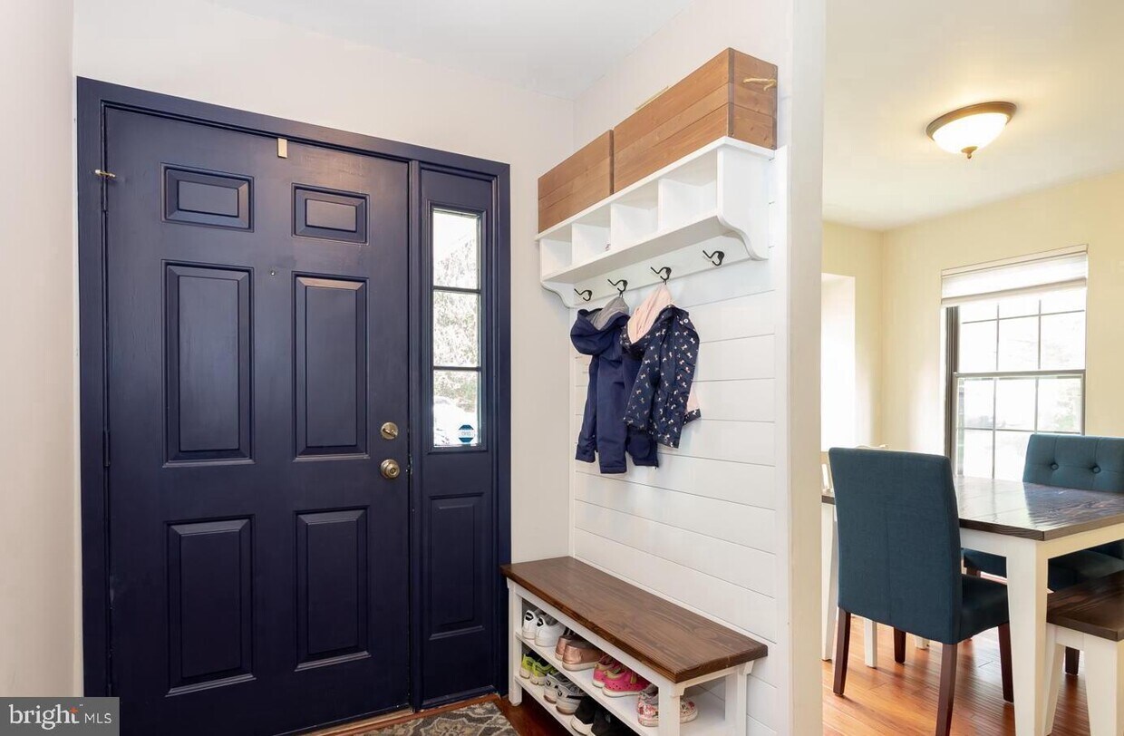 Foto principal - 268 Walnut Springs Ct