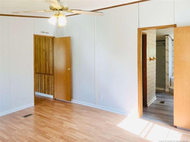Building Photo - 24677 NC-24