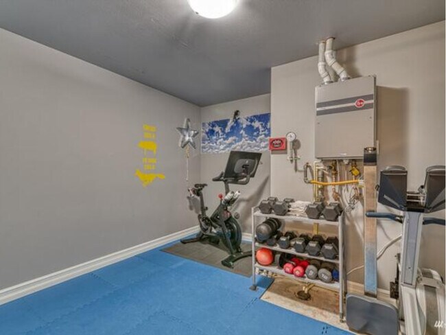 Foto del edificio - 6554 Hunt Highlands Loop